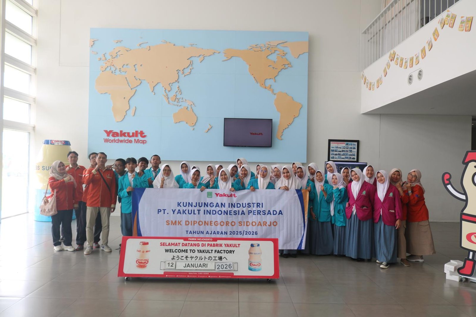Studi Perusahaan ke PT Yakult Indonesia Persada