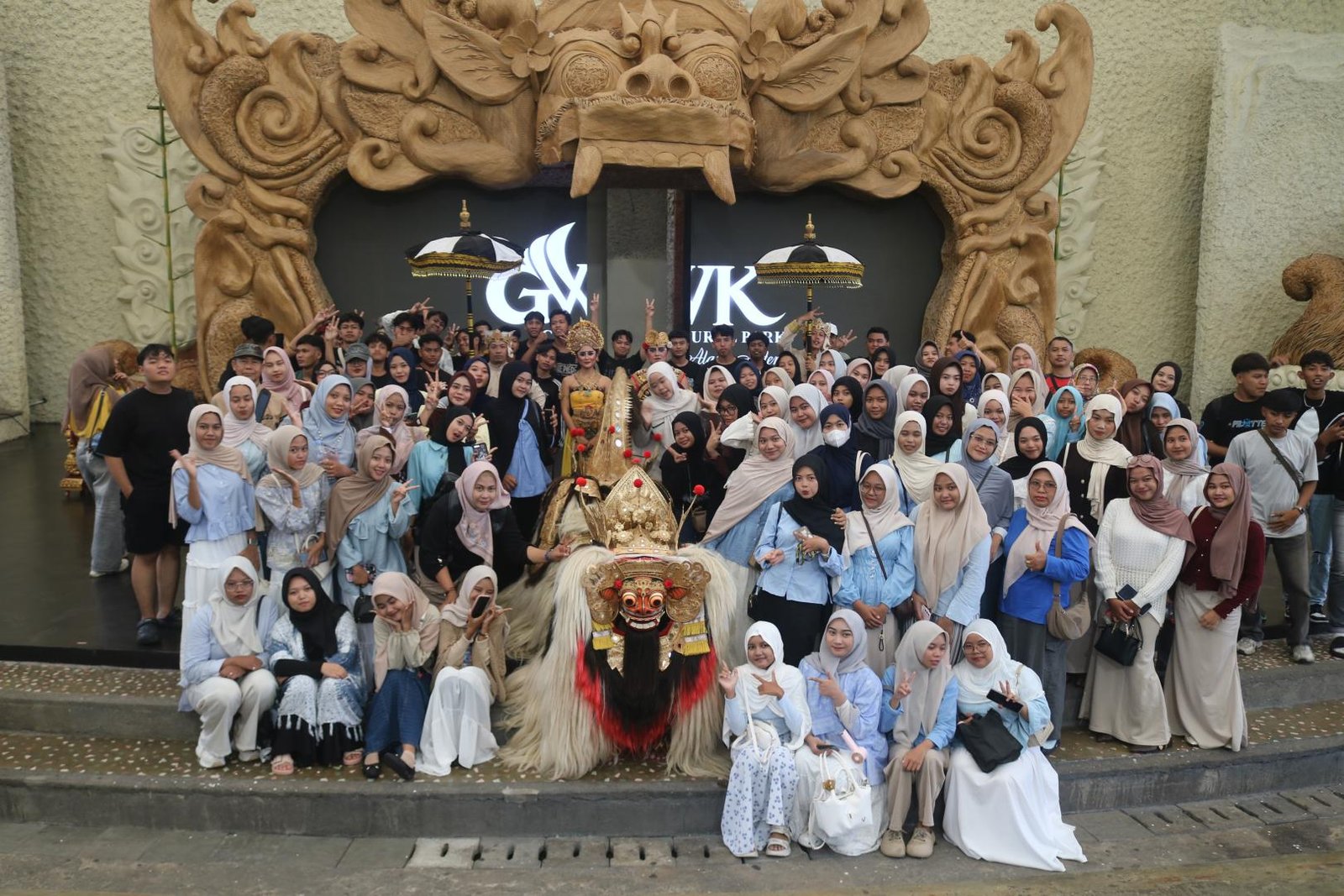 Pelepasan Siswa & Wisata Bali